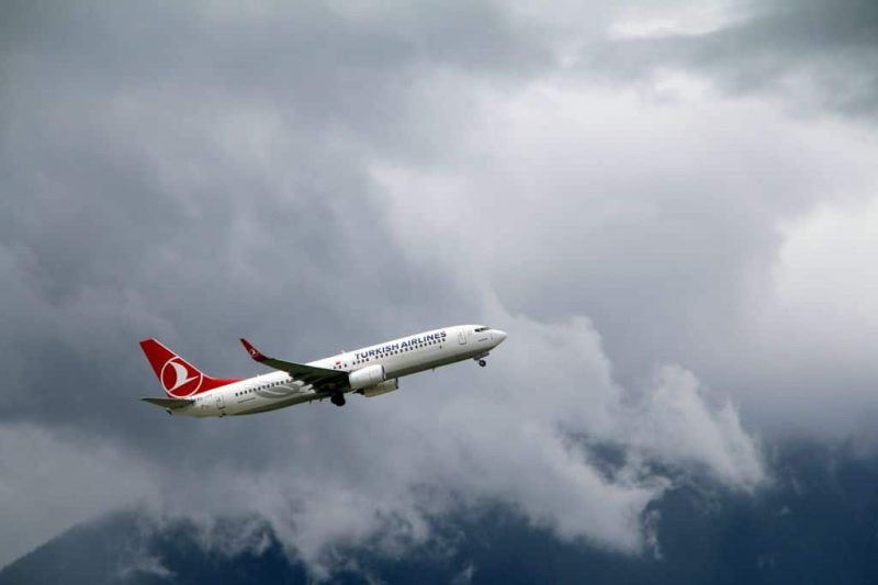 aviation turkish airlines posts billions in profit in third quarter