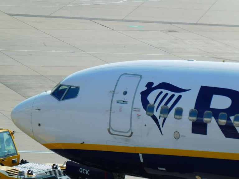 aviation Weeze Ryanair stationed for planes