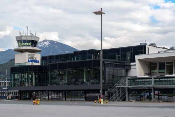 aviation Innsbruck Passengers annoyed because of long Siko waiting times