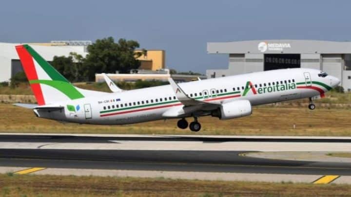 aviation Mission Aeroitalia flies to Bologna instead of Forli